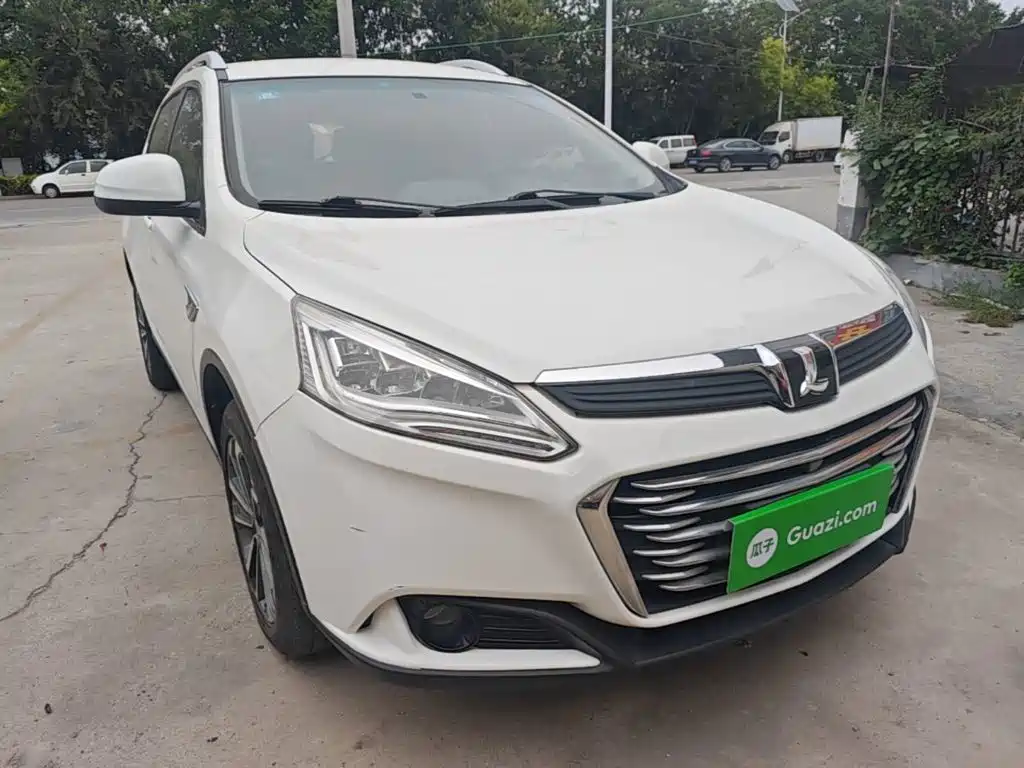 Luxgen U6 — миниатюра 4