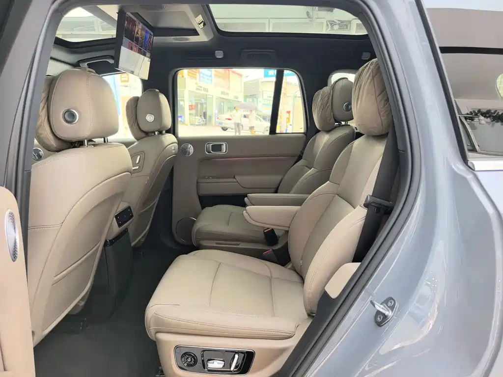 Li Auto Li L8 — миниатюра 10
