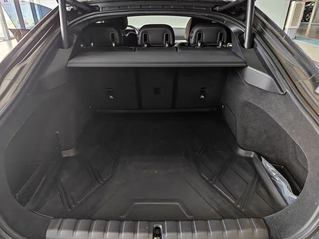 BMW i4 — миниатюра 14