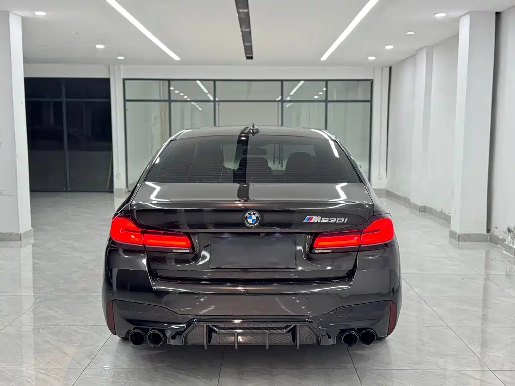BMW 5 Series (Import) — миниатюра 20