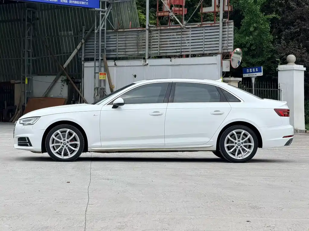 Audi A4L — миниатюра 9