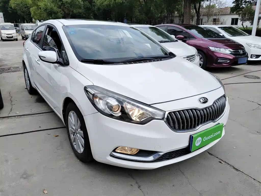 KIA  K3