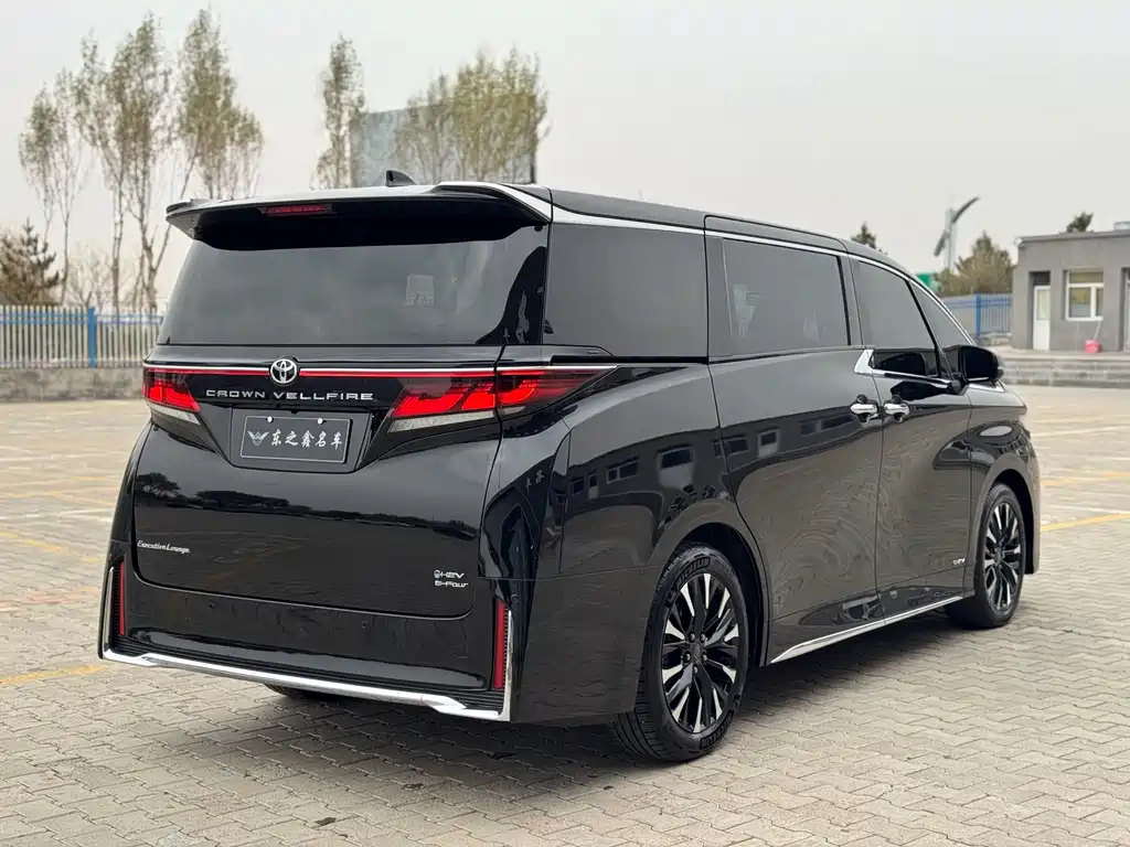 Toyota Vellfire — миниатюра 4
