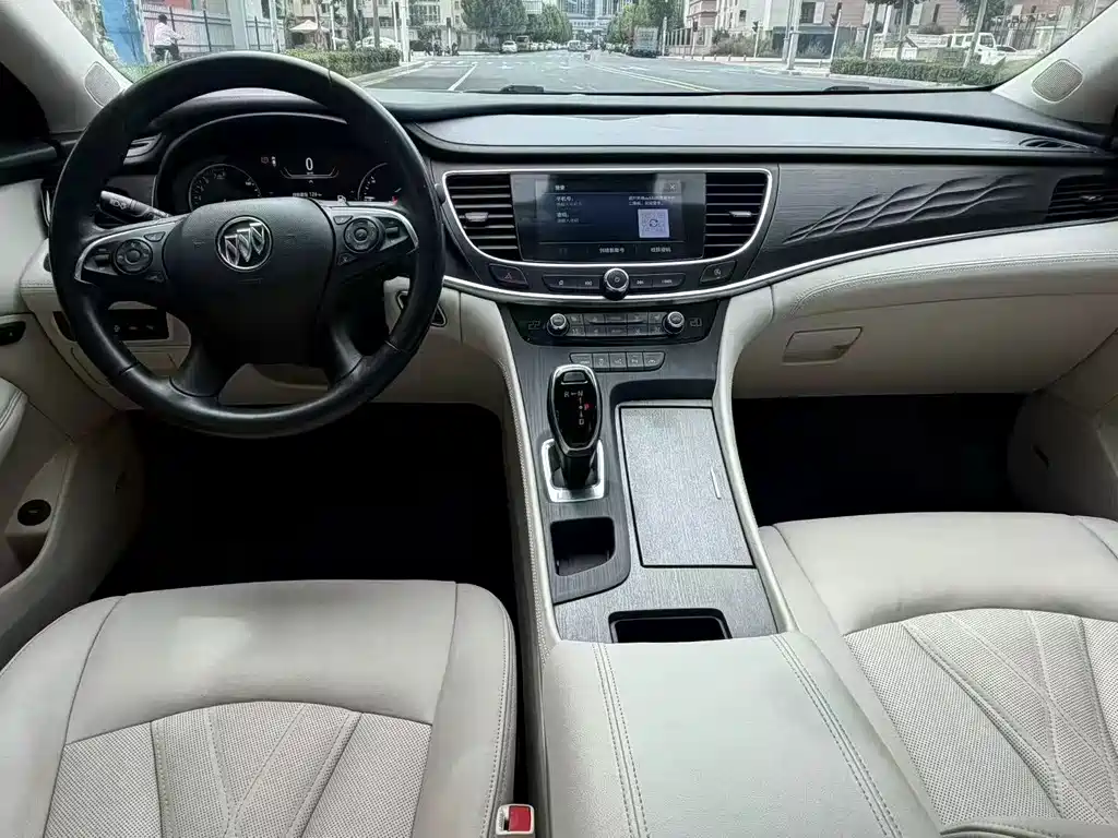 Buick LaCrosse — миниатюра 5