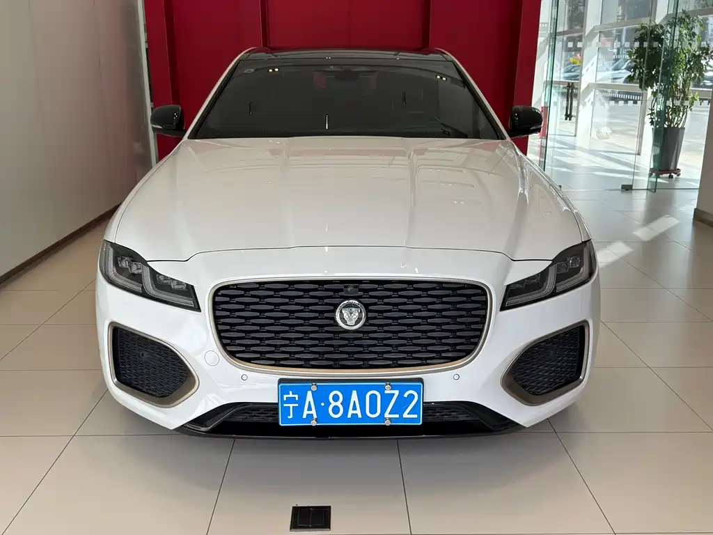 Jaguar XFL 2024