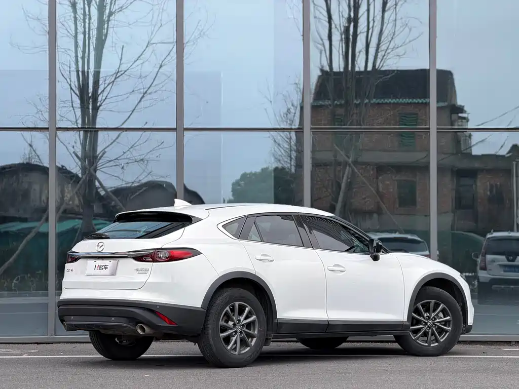 MAZDA CX 4