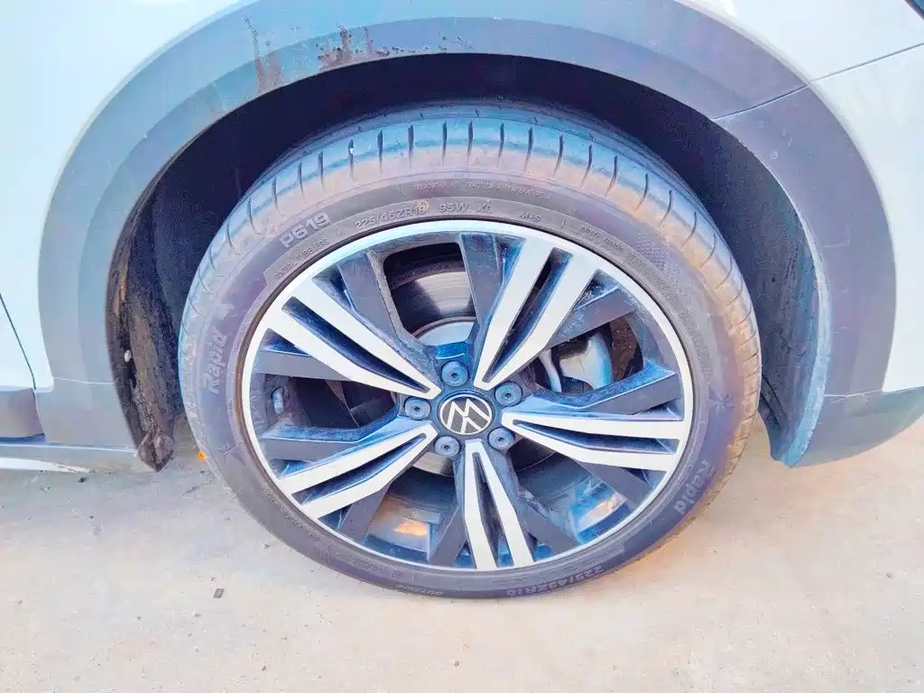 Volkswagen Touran — миниатюра 24