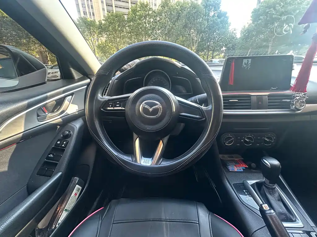 Mazda 3 Axela — миниатюра 11