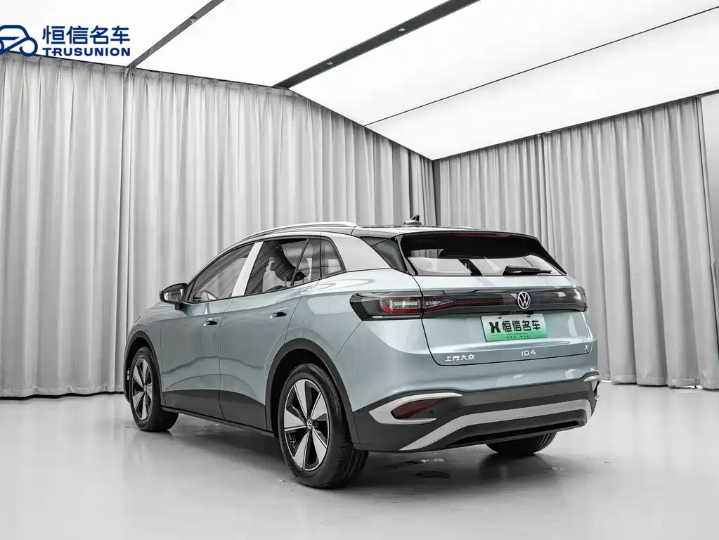 VOLKSWAGEN ID.4 X
