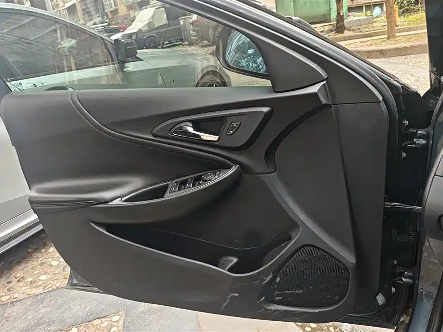 CHEVROLET MAI RUIBAO XL