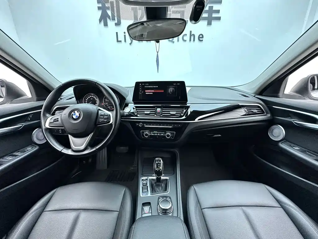 BMW 1 Series - фото 9