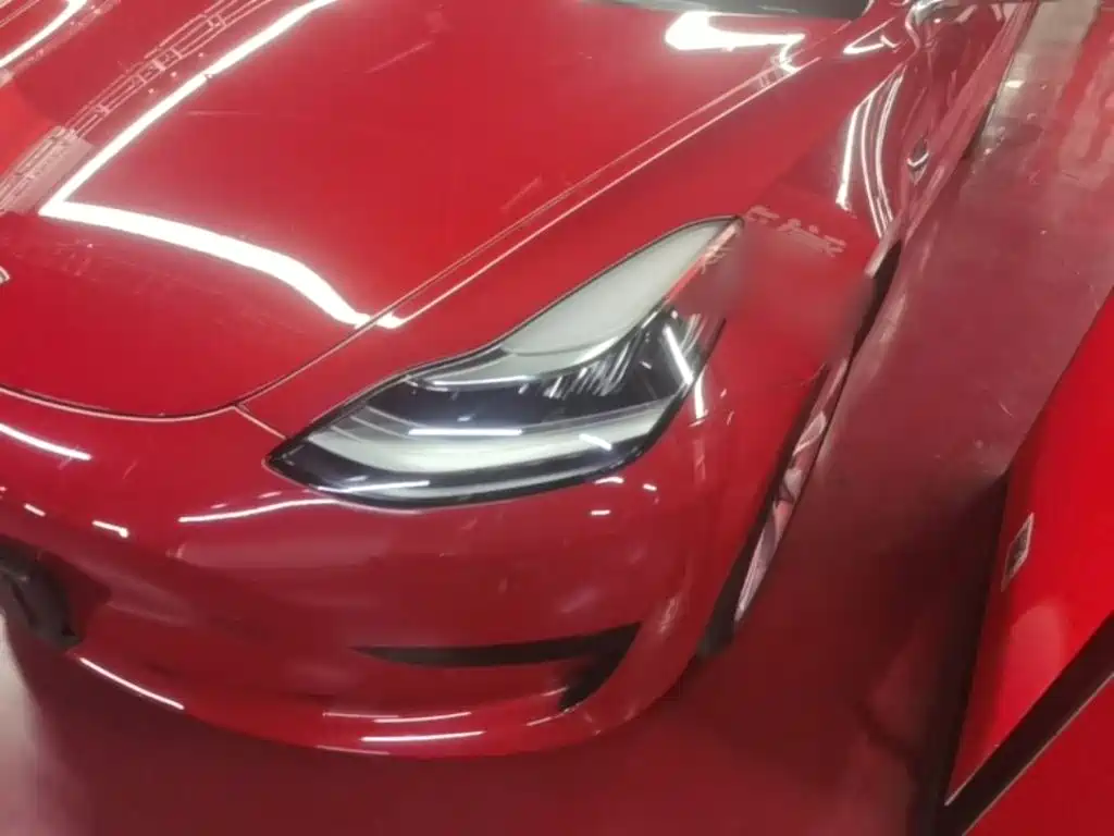 Tesla Model 3 — миниатюра 24