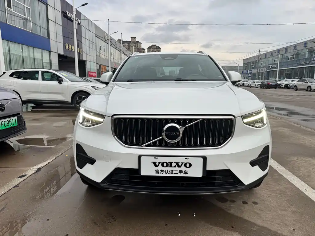 Volvo XC40 — миниатюра 2