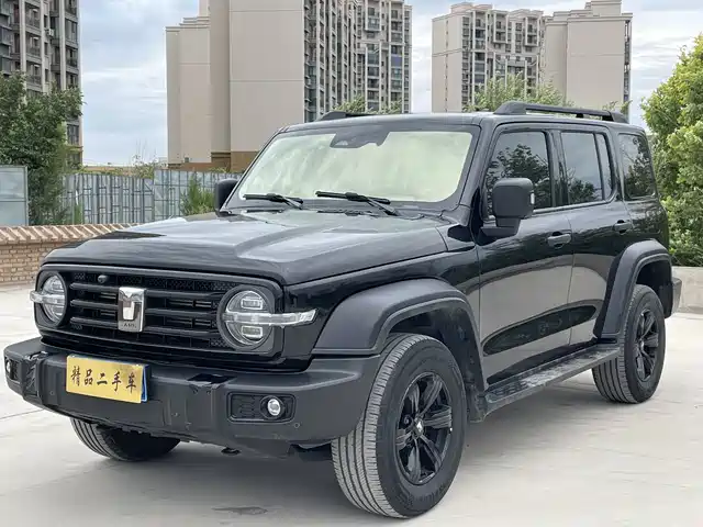 2022 TANK 300