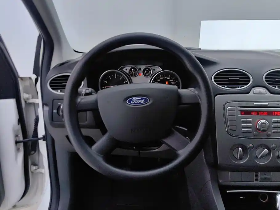 Ford Focus — миниатюра 15