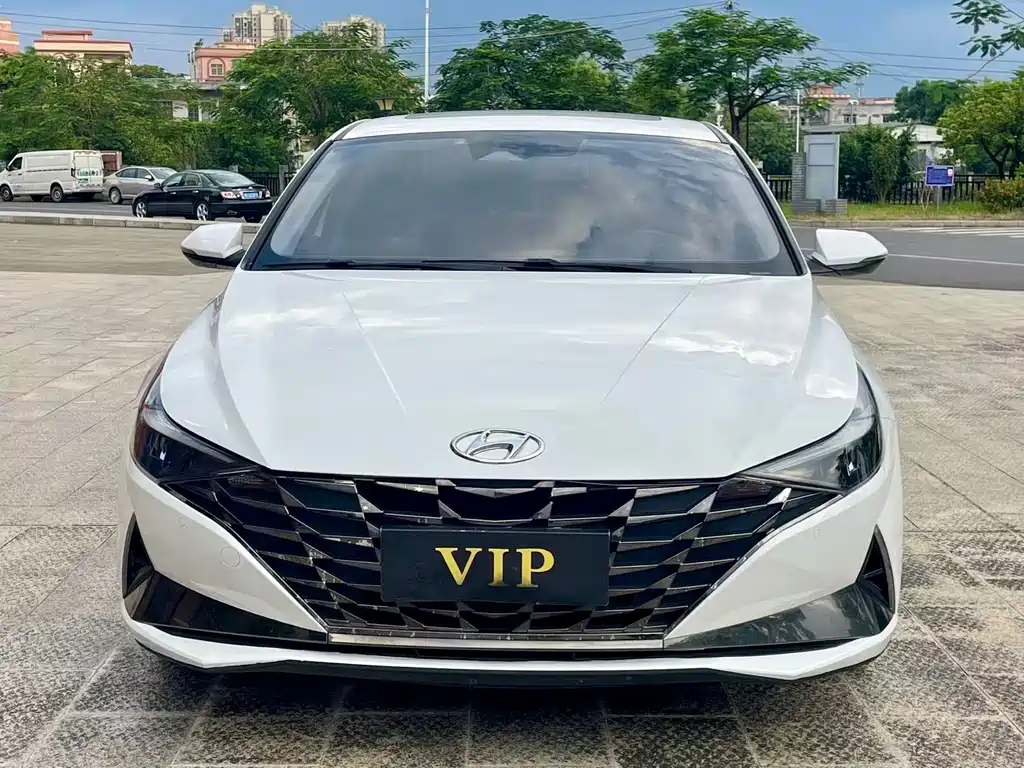 Hyundai Elantra — миниатюра 2