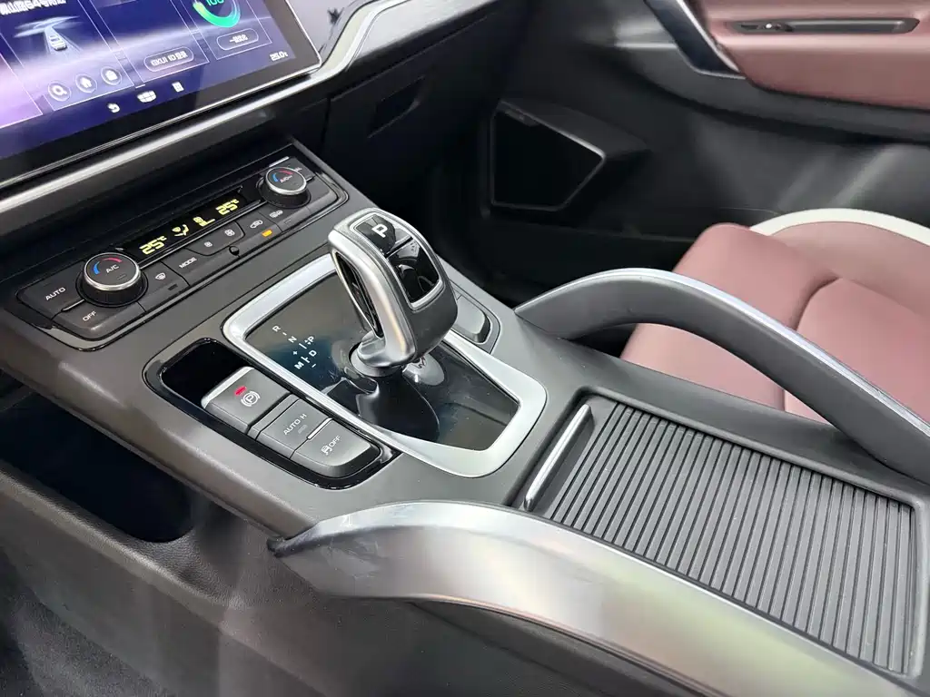 GEELY AUTOMOBILE BOYUE