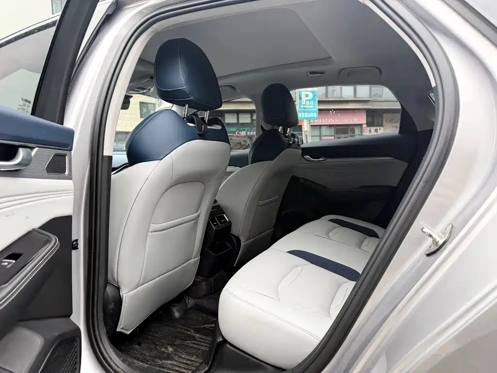 GEELY AUTOMOBILE XINGRUI