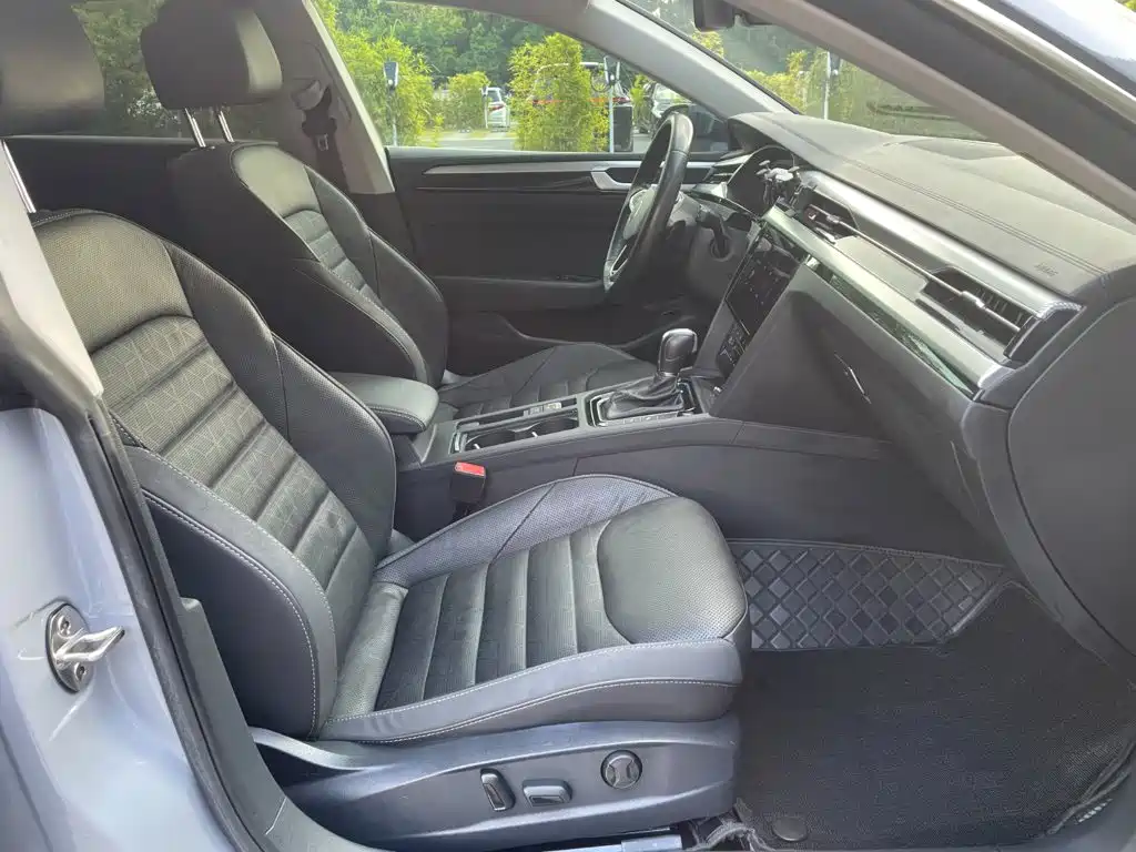 Volkswagen CC — миниатюра 9