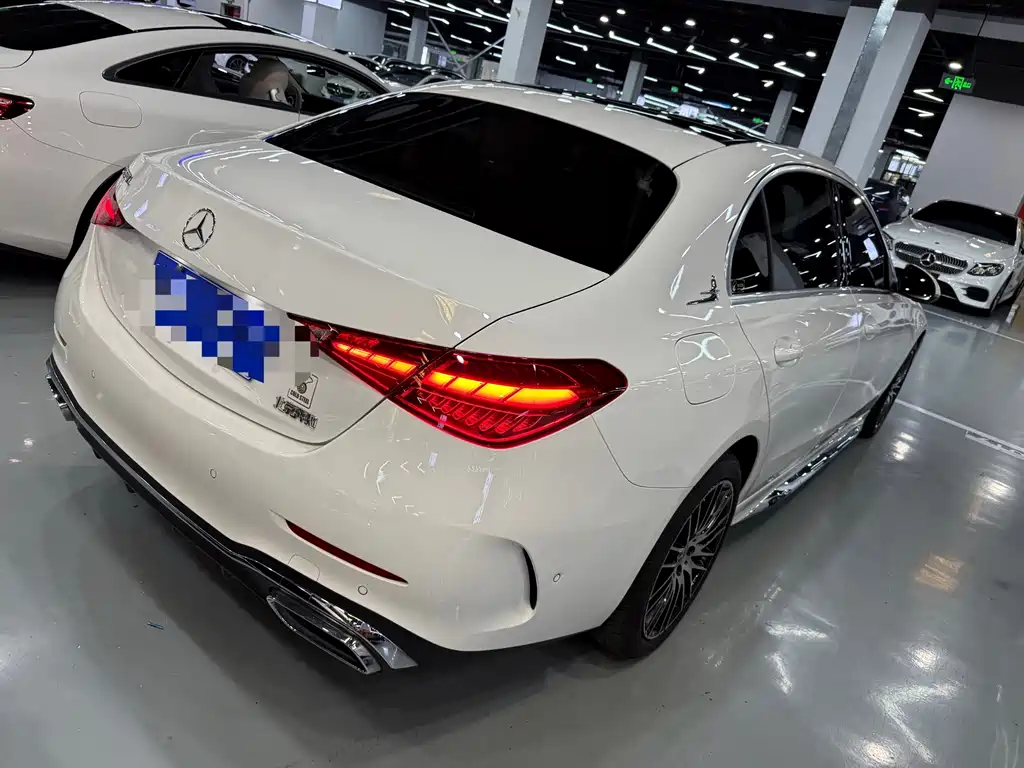 Mercedes-Benz C-Class — миниатюра 18