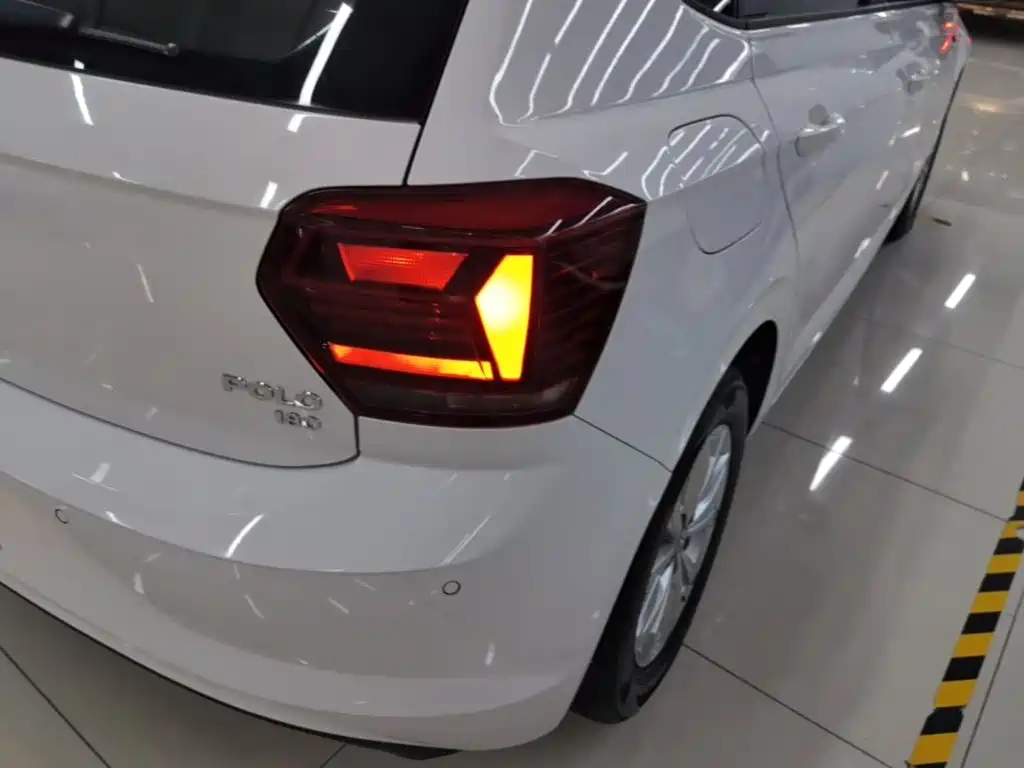 Volkswagen Polo — миниатюра 8
