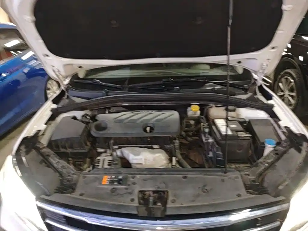 Roewe i5 — миниатюра 20