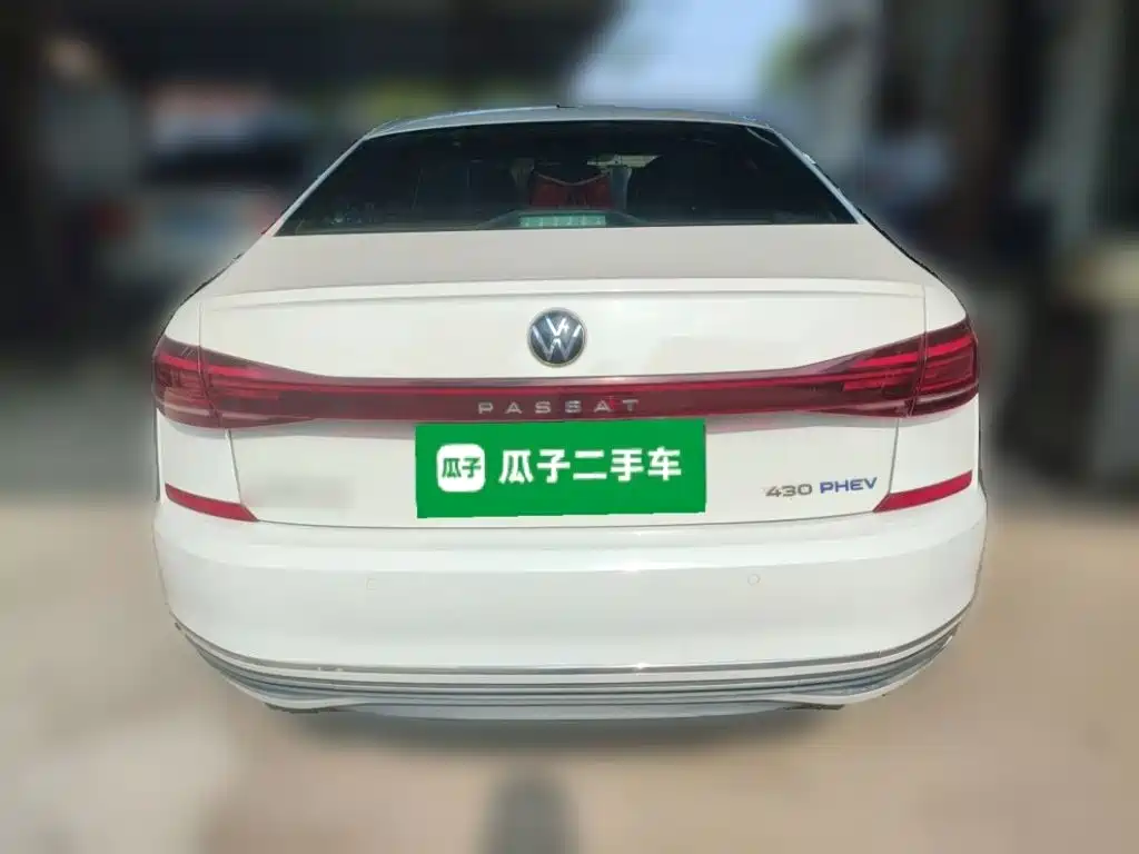 Volkswagen Passat PHEV — миниатюра 3