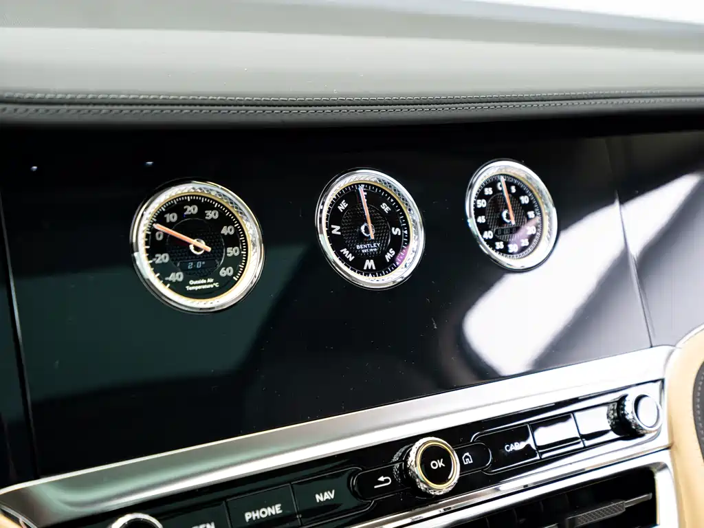 BENTLEY FLYING SPUR PLUG IN HYBRID