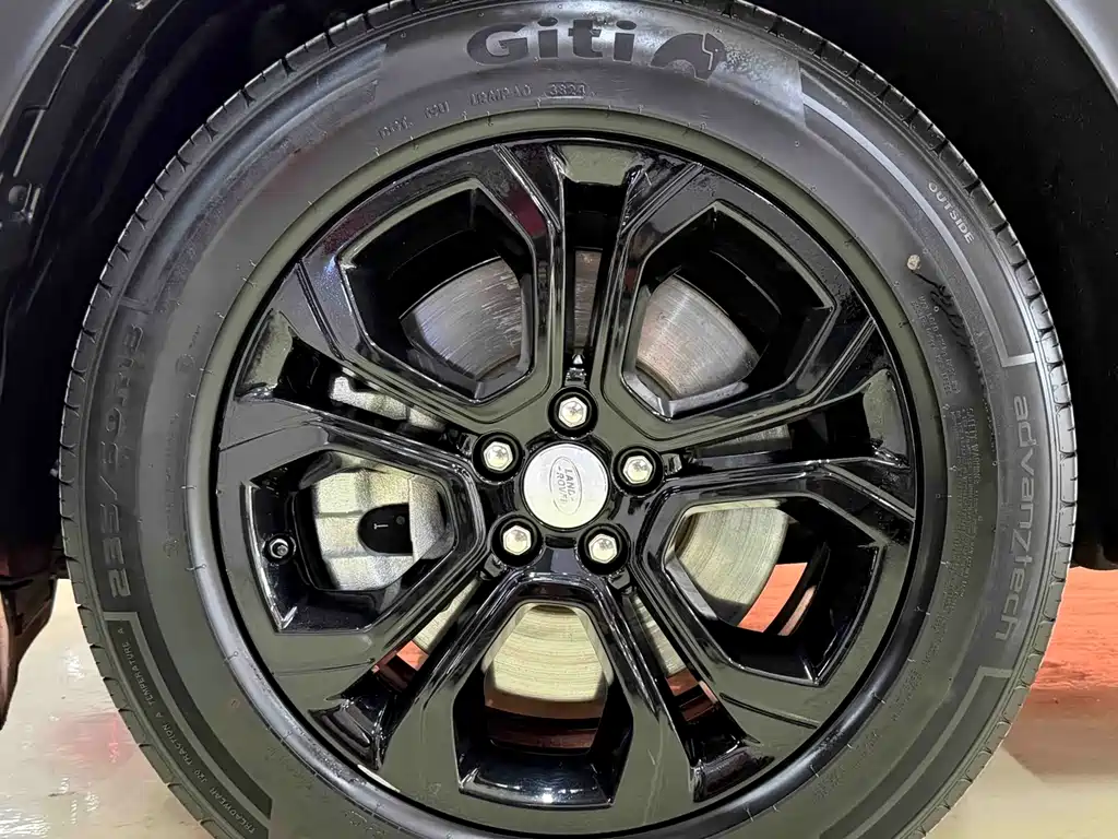 LAND ROVER DISCOVER SPORTS