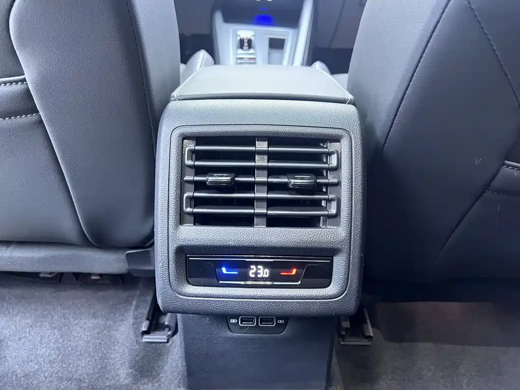 Volkswagen Golf — миниатюра 14
