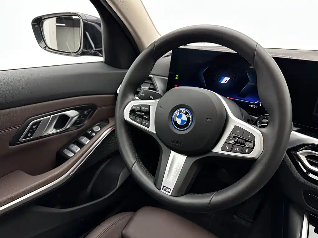 BMW i3 — миниатюра 9