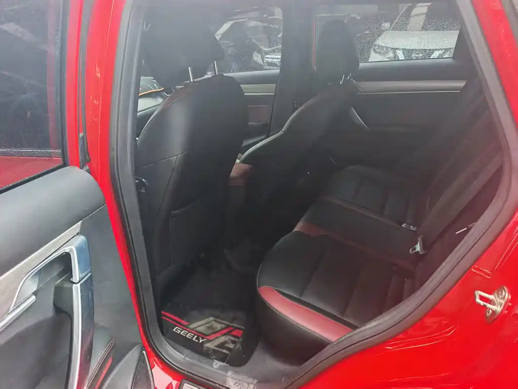 Geely Binyue — миниатюра 5