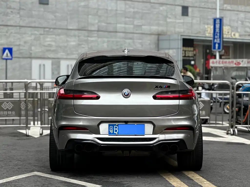 BMW X4 M