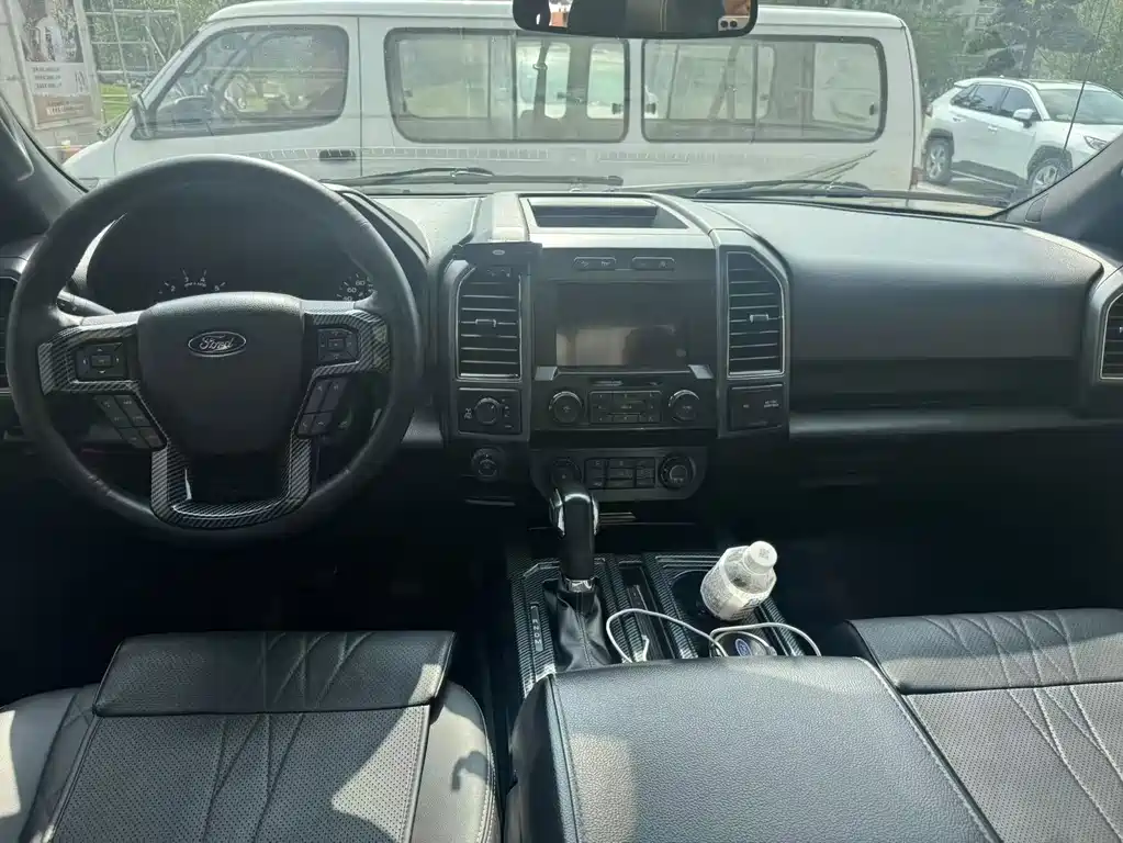 Ford F-150 Raptor — миниатюра 5