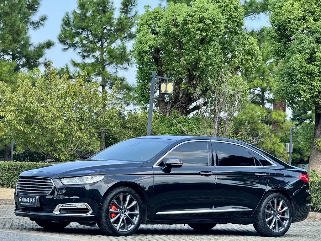 Ford Taurus