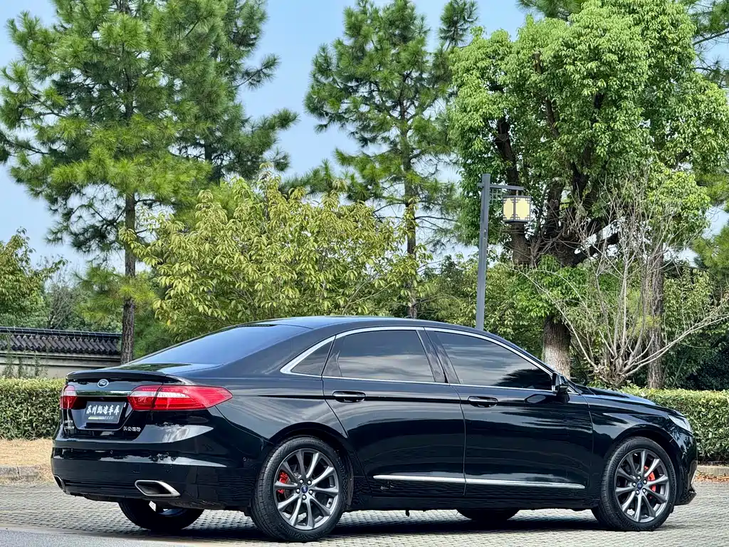 Ford Taurus — миниатюра 15