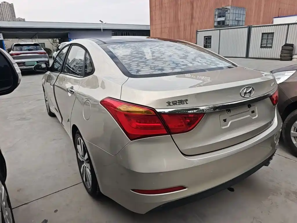 Hyundai Mistra — миниатюра 5