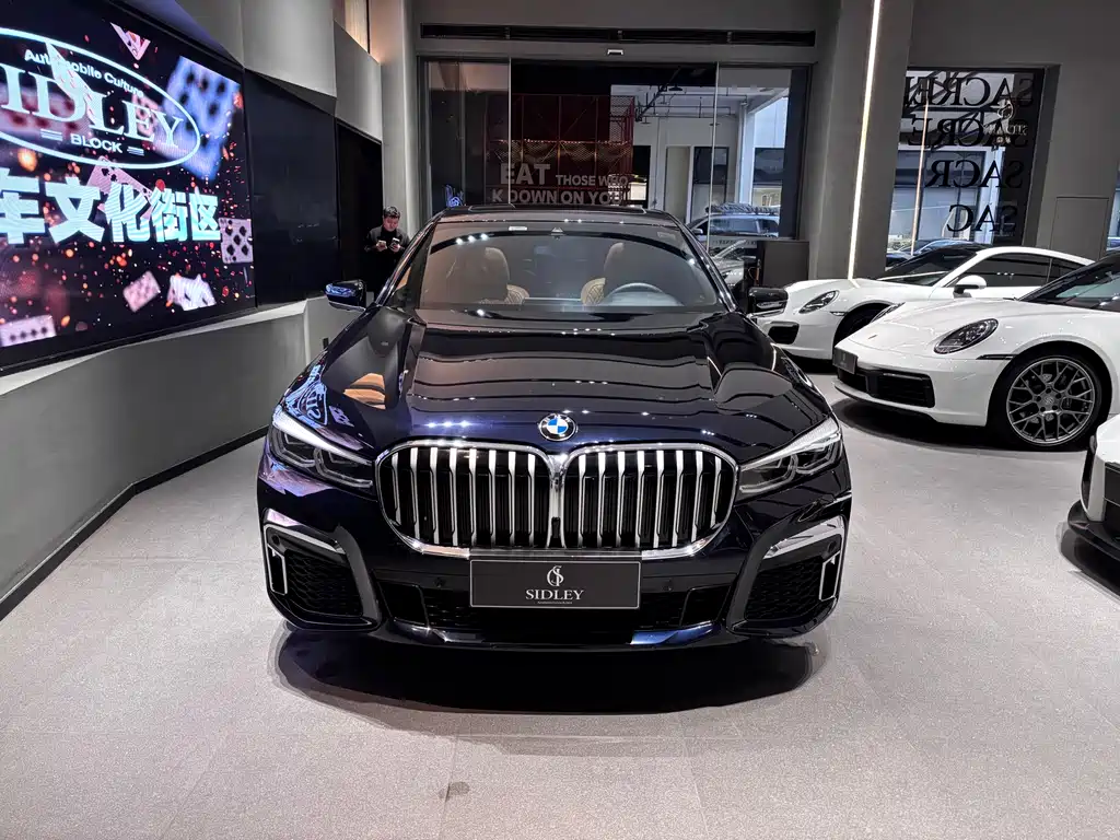 BMW 7 SERIES