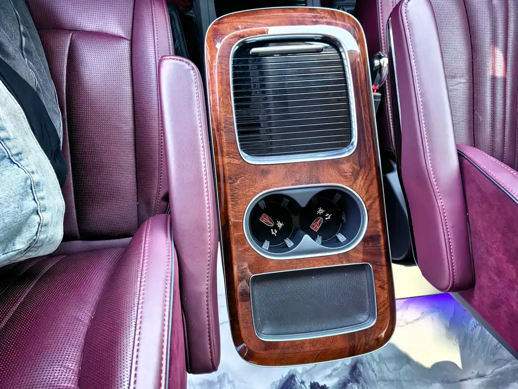Hongqi Hongqi HQ9 — миниатюра 12
