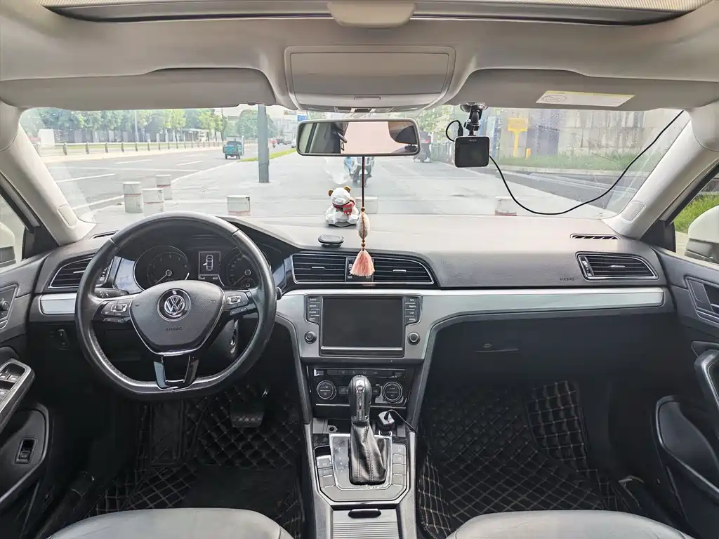Volkswagen Lamando — миниатюра 5