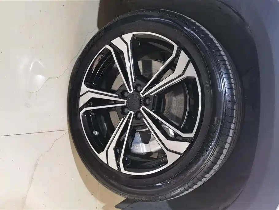 GEELY GALAXY GALAXY L7