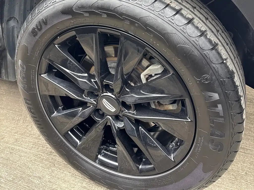 GEELY AUTOMOBILE BOYUE