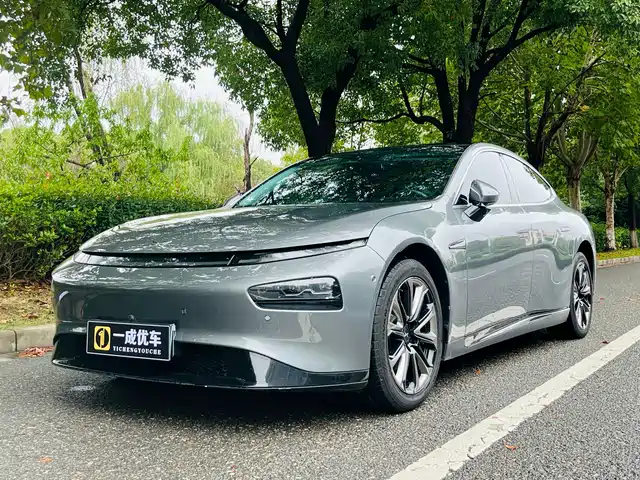 XPeng P7