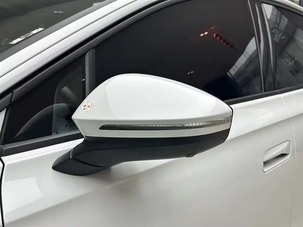 VOLKSWAGEN ID.7 VIZZION