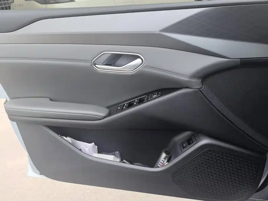 BYD Qin L — миниатюра 7