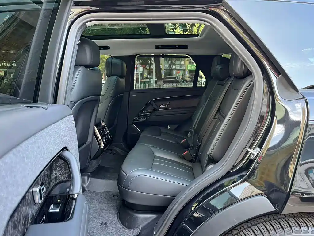 Land Rover Sport — миниатюра 5