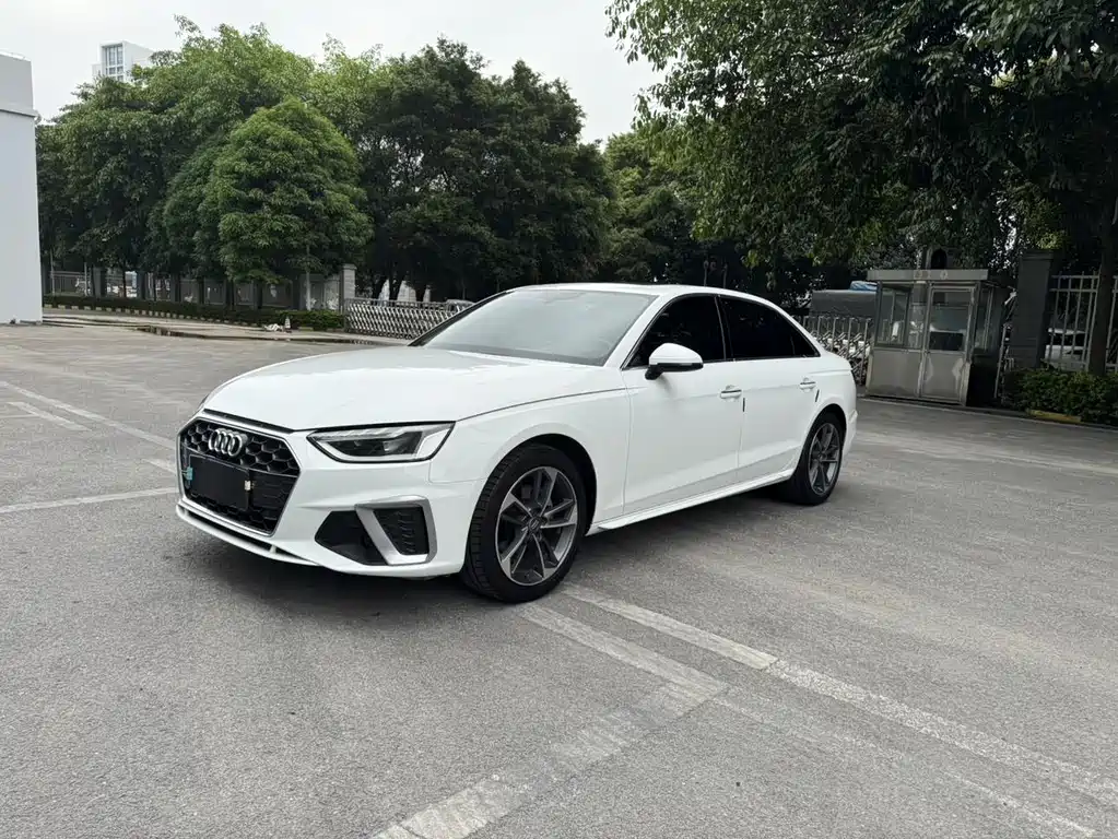 Audi A4L 2021