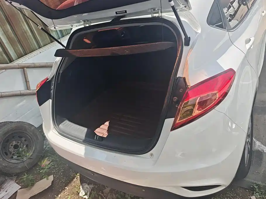 Changan Eado XT — миниатюра 4