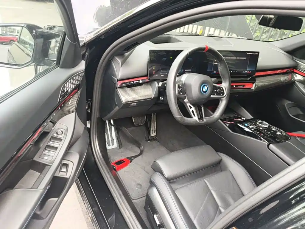 BMW i5 M60 — миниатюра 16