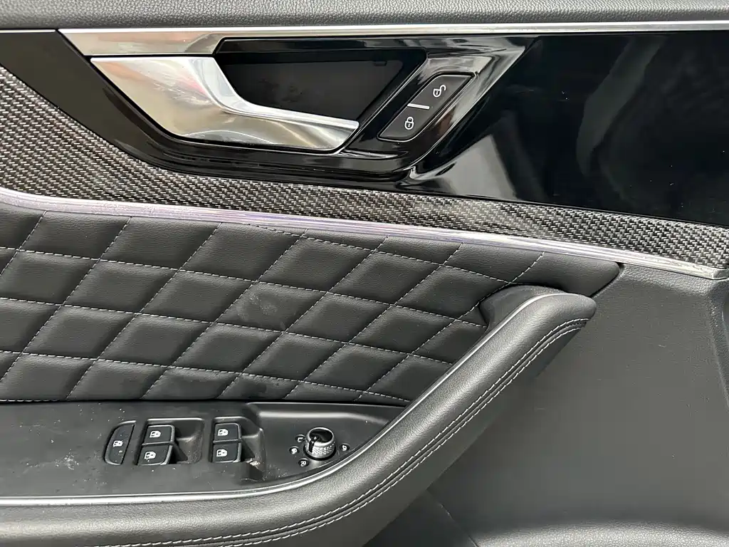 Hongqi Hongqi HS5 — миниатюра 14